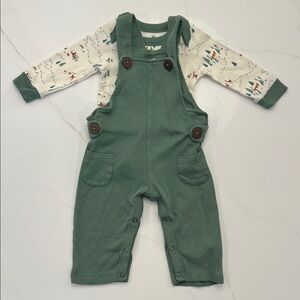 Finn + Emma Green Overalls Set 0-3 months